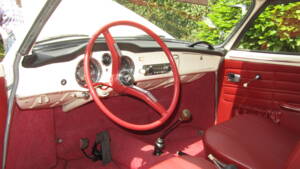 Immagine 23/45 di Volkswagen Karmann Ghia 1300 (1965)