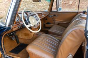 Bild 29/50 von Mercedes-Benz 280 SE 3,5 (1970)