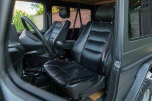 Image 39/50 de Mercedes-Benz 280 GE (SWB) (1981)