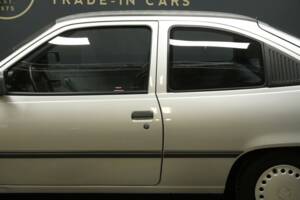 Afbeelding 14/50 van Opel Kadett 2,0i GSi (1988)
