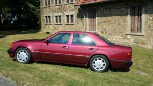Bild 2/11 von Mercedes-Benz 500 E (1992)