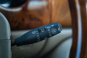 Image 32/50 of Jaguar XK8 4.0 (1998)