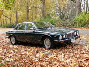 Bild 40/50 von Daimler Double Six (1992)