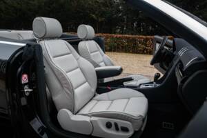 Image 17/39 of Audi S4 (2006)