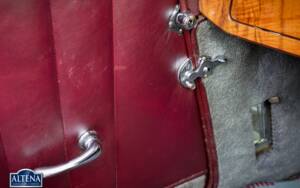 Image 39/50 of Bentley 3 1&#x2F;2 Liter Park Ward DHC (1934)