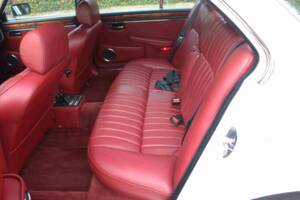 Bild 36/68 von Jaguar XJ 6 4.2 (1985)