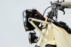Imagen 32/50 de Moto Guzzi DUMMY (1951)