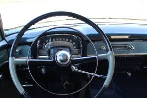 Image 31/43 of Cadillac 62 Sedan (1953)