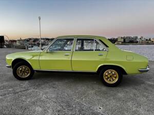 Image 3/55 de Peugeot 504 GL (1979)