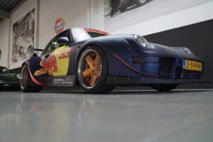 Image 2/50 of Porsche 911 Carrera (1994)