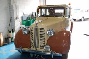 Image 4/12 of Austin FX 3 London Taxi (1955)