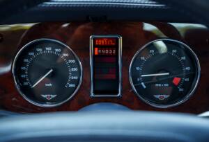 Image 18/30 of Bentley Continental R Mulliner (2003)