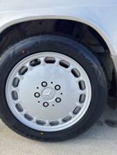 Immagine 14/39 di Mercedes-Benz 190 E 2.6 (1990)