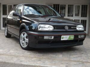 Bild 12/50 von Volkswagen Golf III 2.0 16V GTI (1993)