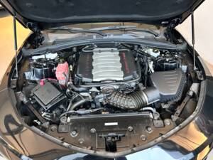 Imagen 18/24 de Chevrolet Camaro 6.2 V8 (2018)