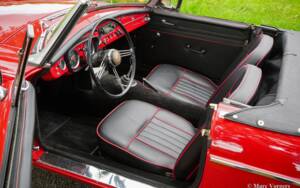 Image 25/39 de MG MGB (1964)