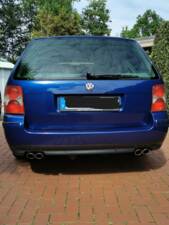 Image 3/18 of Volkswagen Passat 4.0 W8 (2003)