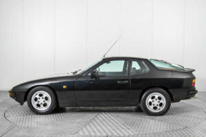 Immagine 9/50 di Porsche 924 S (1986)