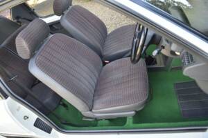 Image 26/35 of Peugeot 205 (1985)