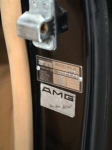 Bild 31/44 von Mercedes-Benz 560 SEC 6.0 AMG (1990)