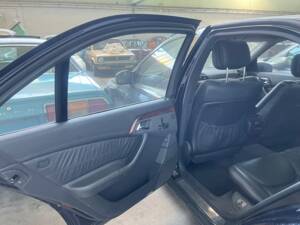 Bild 75/88 von Mercedes-Benz S 500 (2001)