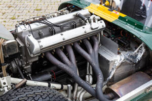 Image 15/80 of Lister Knobbly (1956)