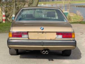 Image 8/8 de BMW 633 CSi (1981)