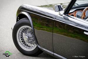 Image 32/37 of Triumph TR 4 (1965)