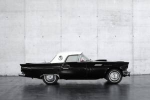 Immagine 8/50 di Ford Thunderbird (1957)