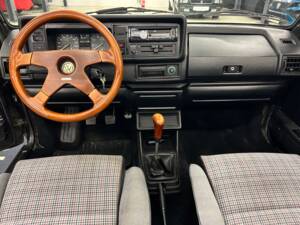 Bild 12/35 von Volkswagen Golf I Cabrio 1.8 (1990)