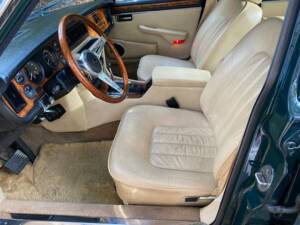 Bild 7/50 von Daimler Double Six (1992)