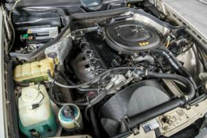Bild 39/50 von Mercedes-Benz 230 TE (1987)