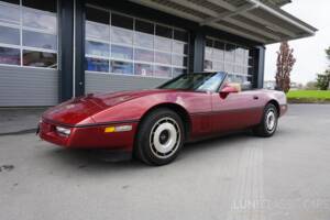 Afbeelding 2/45 van Chevrolet Corvette Convertible (1988)