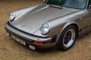 Image 31/50 of Porsche 911 SC 3.0 (1982)