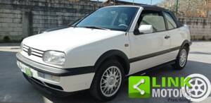 Image 1/10 of Volkswagen Golf III Cabrio 1.6 (1997)