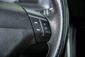 Image 28/36 of Volvo V70 D5 (2008)