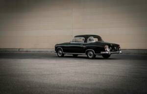 Imagen 4/43 de Mercedes-Benz 220 S (1957)