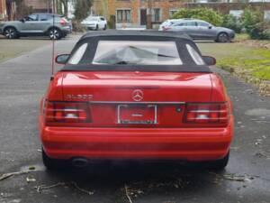 Image 8/8 of Mercedes-Benz SL 500 (2000)