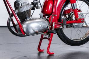 Image 16/27 of MV Agusta 125 TR (1955)