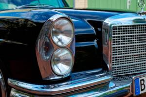 Imagen 22/199 de Mercedes-Benz 280 SE 3,5 (1971)