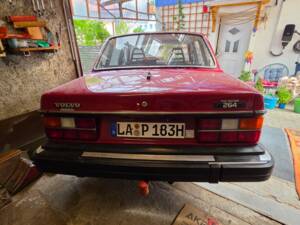 Image 4/8 of Volvo 264 (1979)