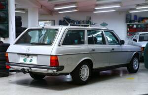 Bild 5/25 von Mercedes-Benz 280 TE (1985)