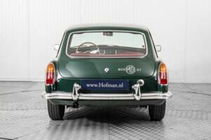 Image 14/50 de MG MGB GT (1966)