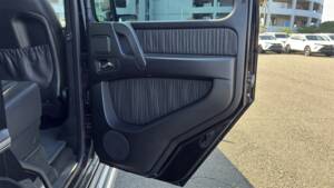 Bild 36/63 von Mercedes-Benz G 500 (lang) (2009)