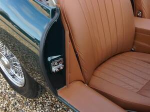 Bild 18/43 von Jaguar E-Type 4.2 (1967)