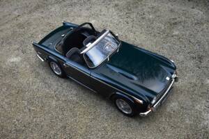 Image 8/29 of Triumph TR 5 PI (1968)