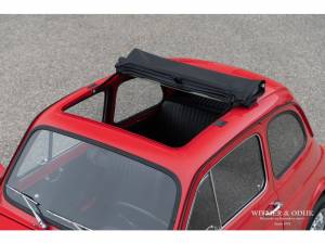 Image 15/24 of FIAT 500 L (1971)