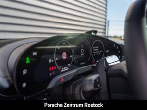 Obraz 13/31 pojazdu Porsche Taycan 4S Sport Turismo (2026)