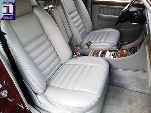 Image 34/50 of Bentley Brooklands (1992)