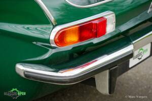 Image 26/34 of Volvo 1800 ES (1972)
